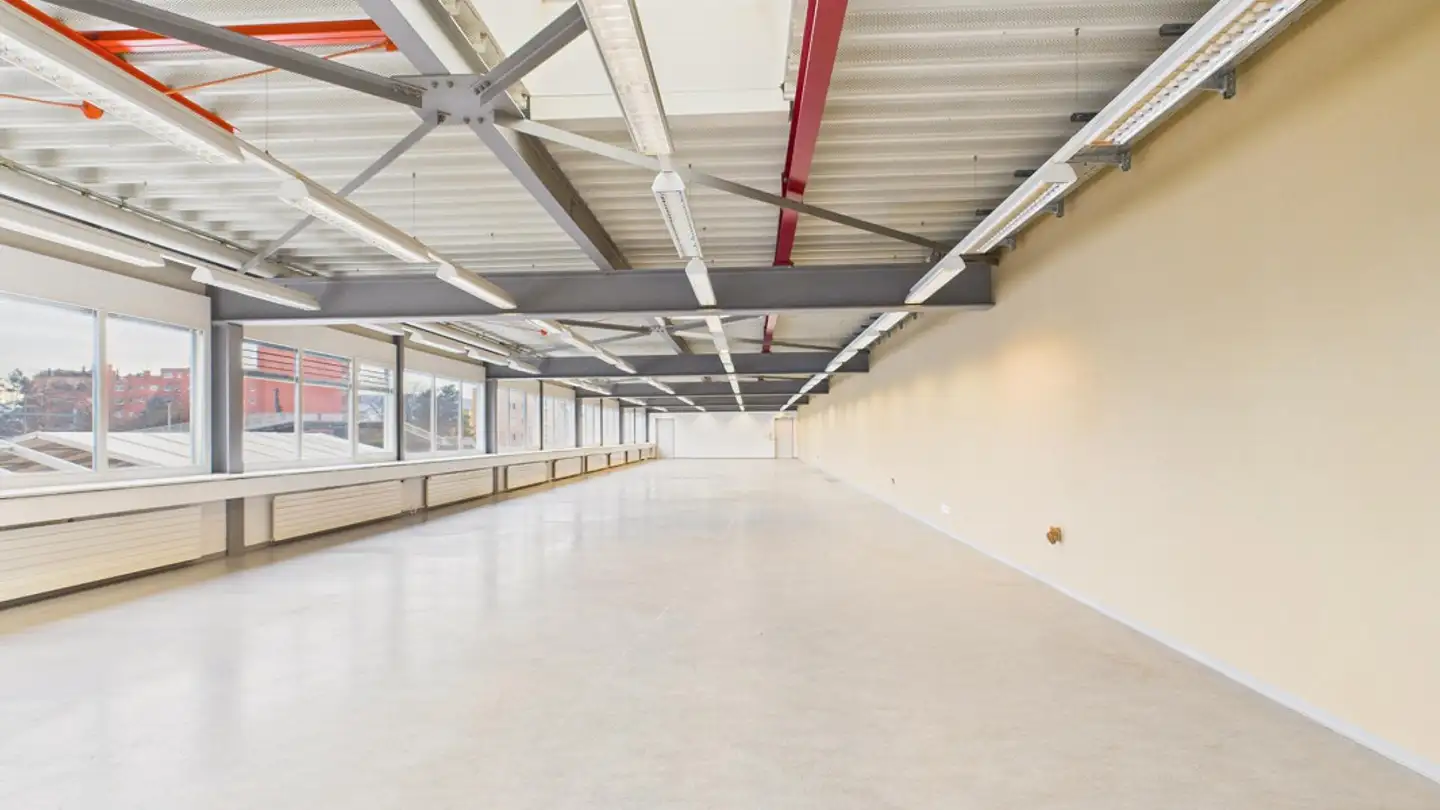 Bürofläche mieten - 8606 Nänikon - Foto 2