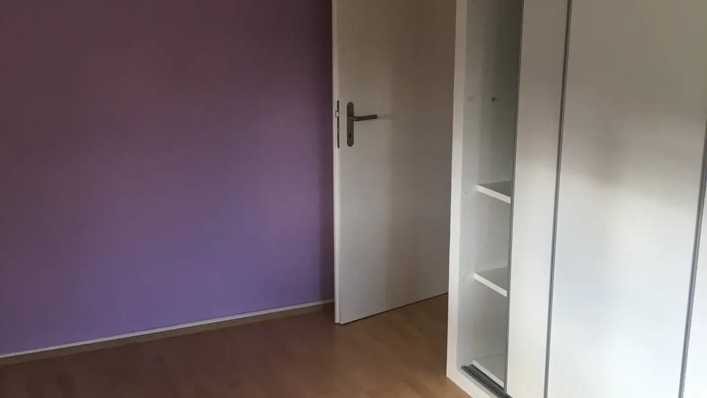 Wohnung mieten - Chemin Des Râpes, 1791 Courtaman - Foto 3