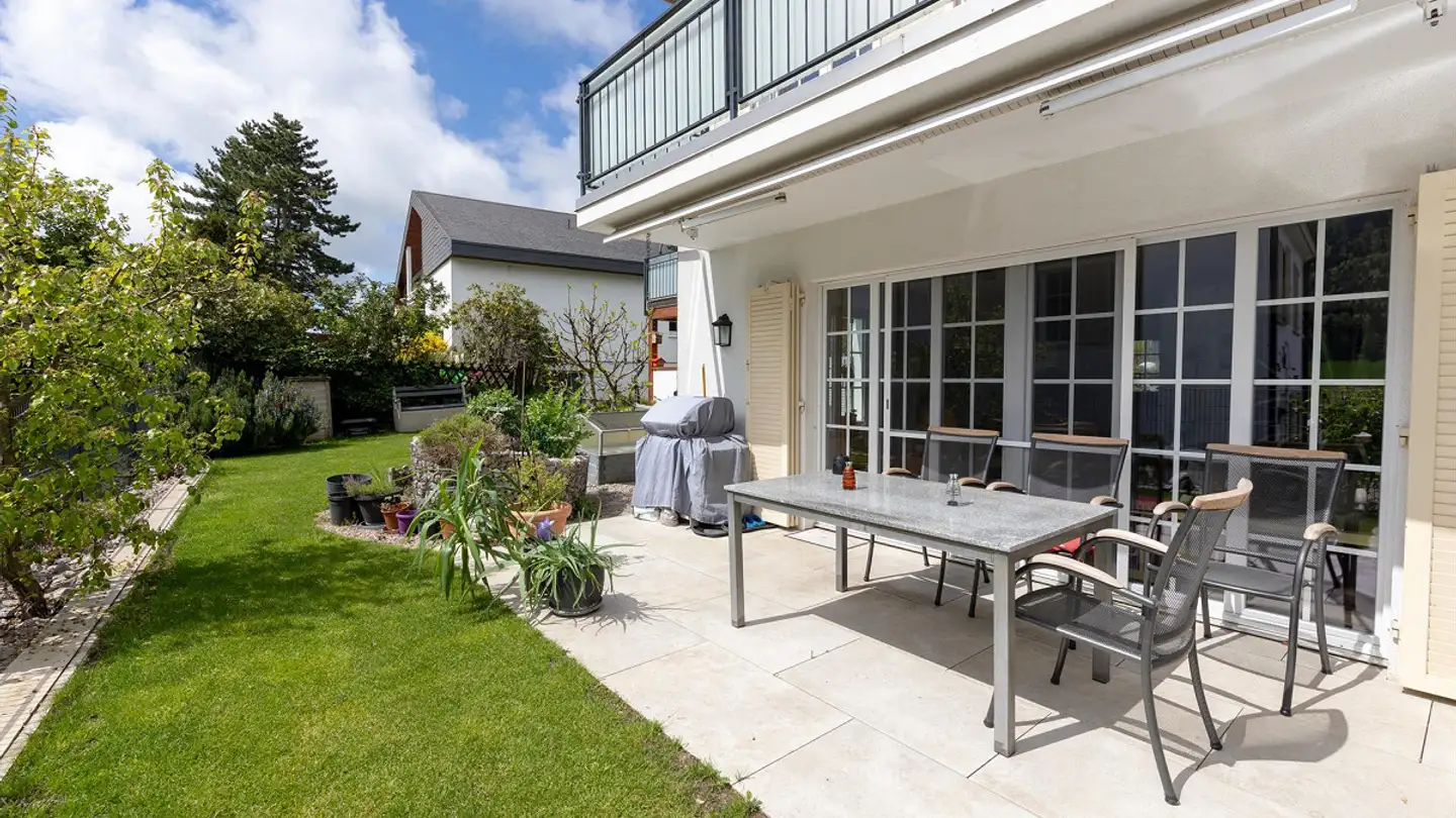 Casa bifamiliare in vendita - Hollenweg 46, 4114 Hofstetten SO