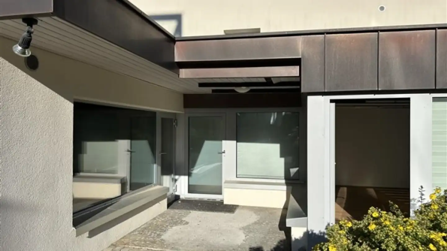 Edificio ad uso misto in affitto - Wollerauerstrasse 49, 8834 Schindellegi - Photo 2