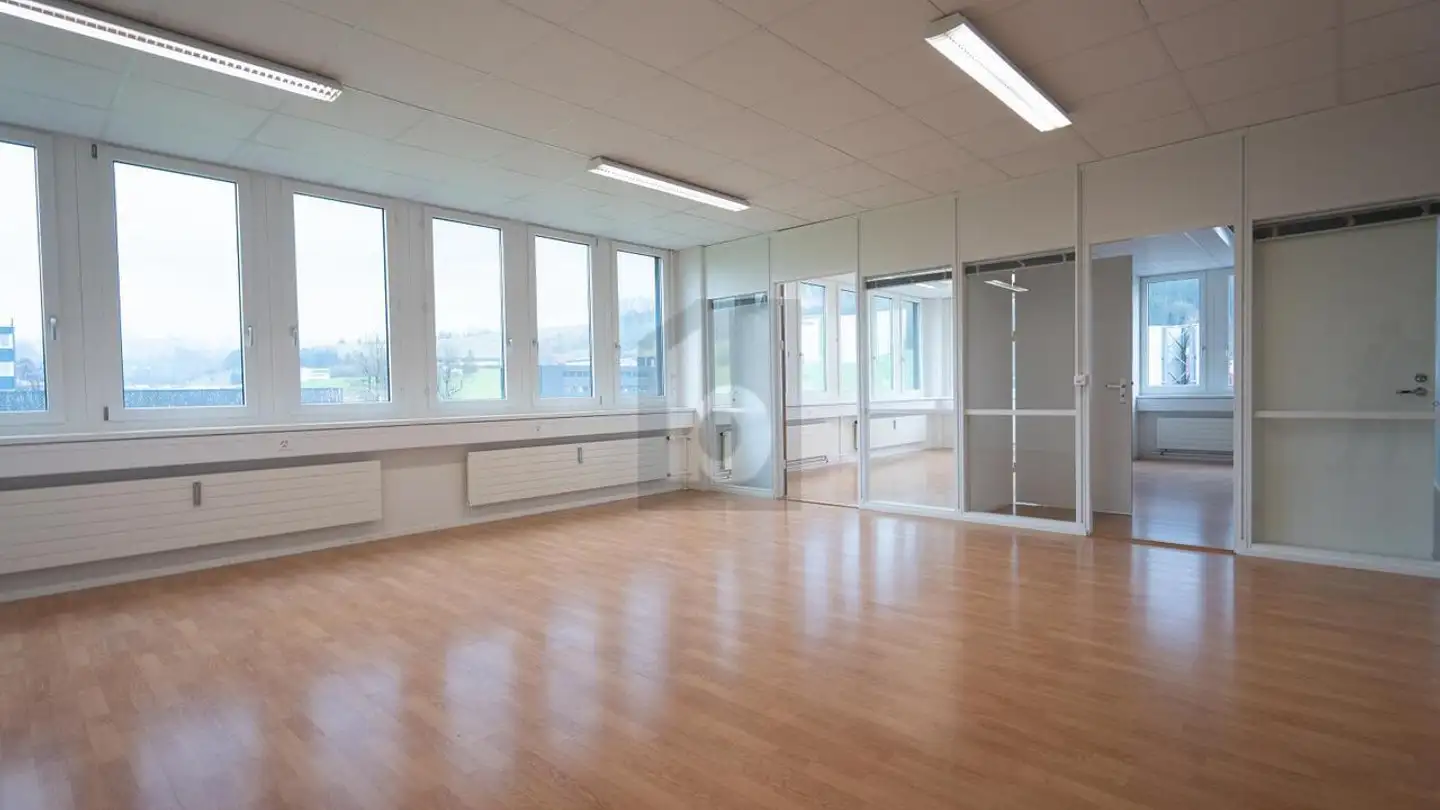 Bürofläche mieten - 6340 Baar