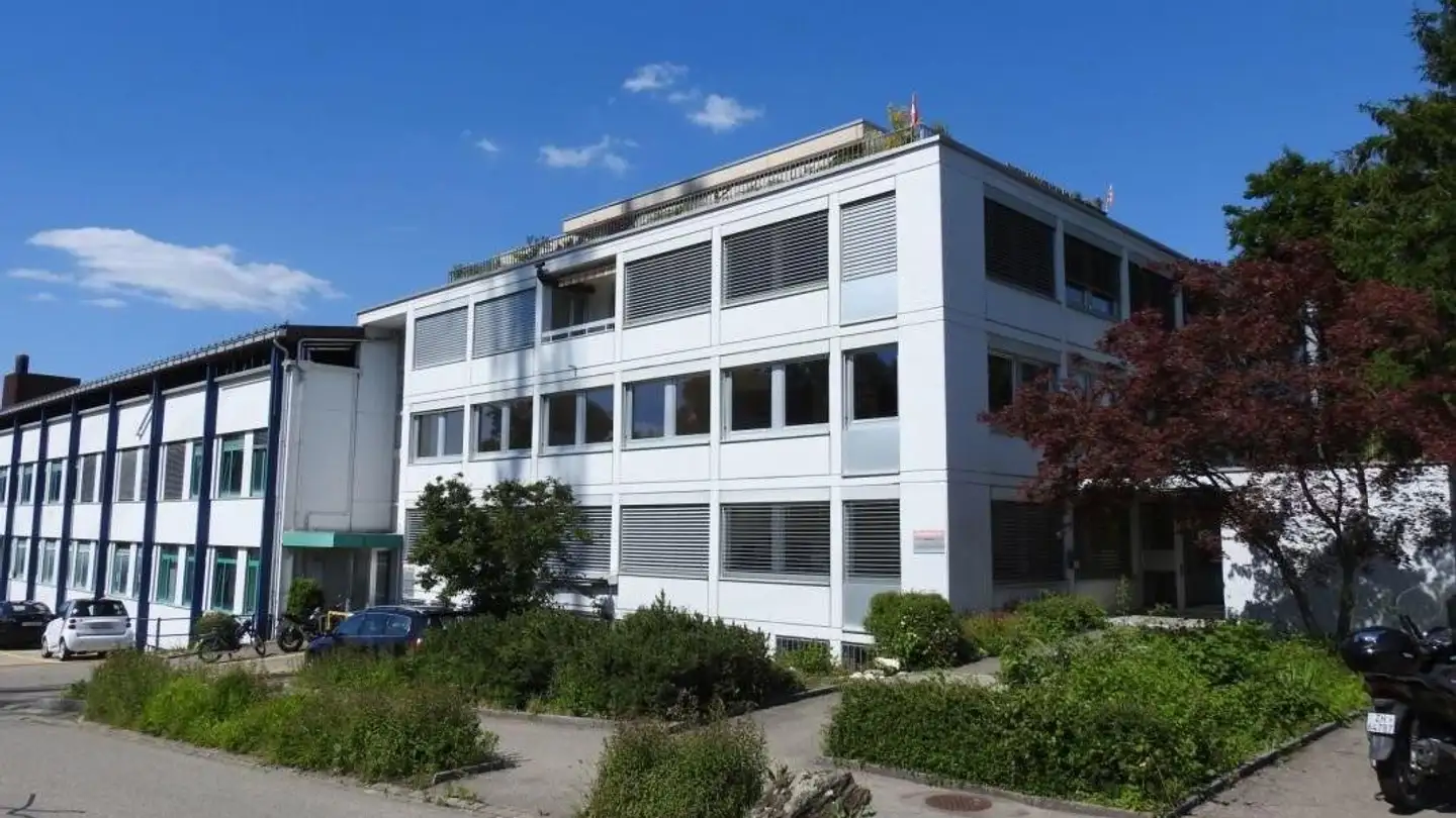 Bureau à louer - Lohwisstrasse 32, 8123 Ebmatingen