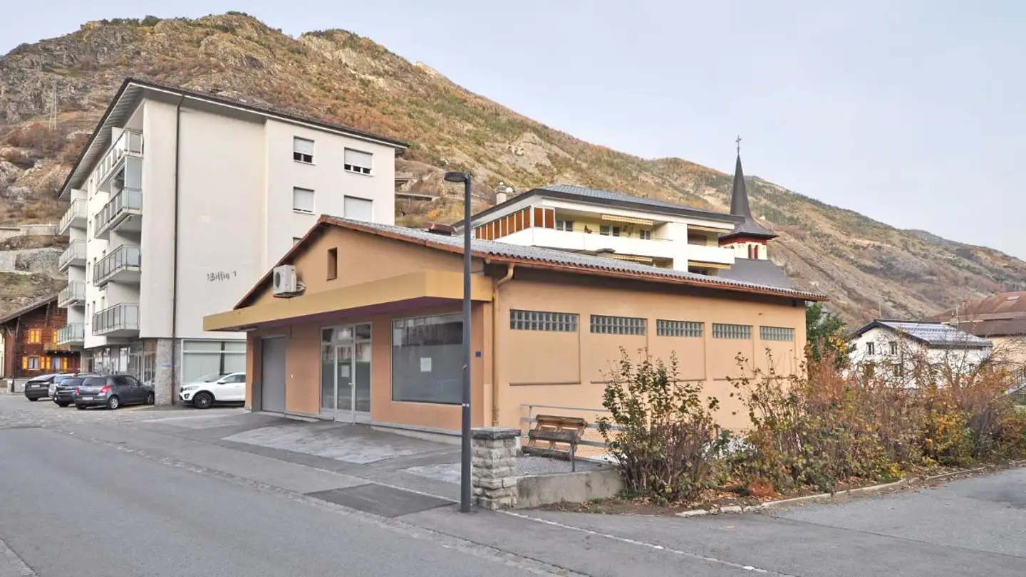 Shop for rent - Strasse Gstein 4, 3940 Steg VS