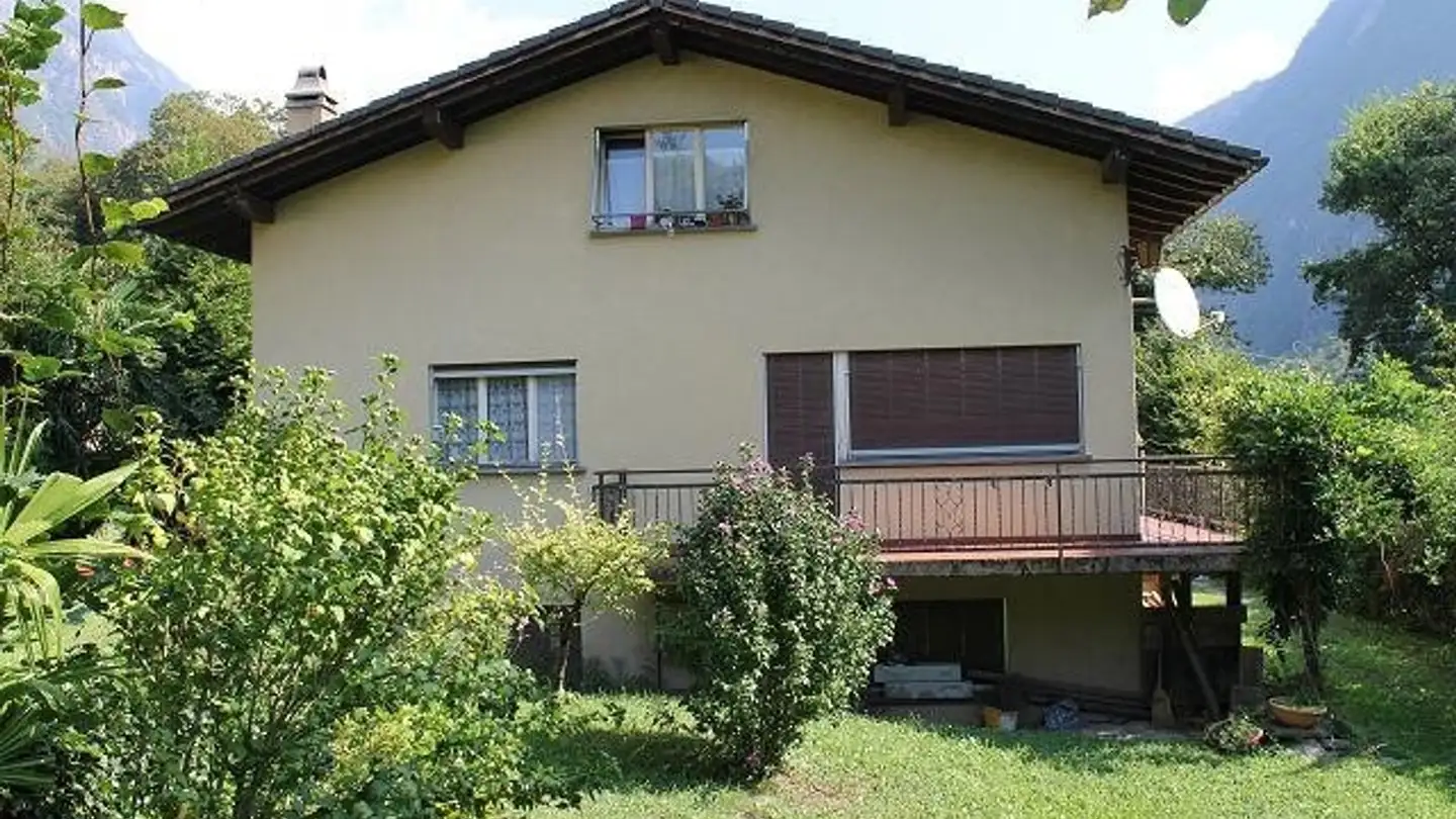 Château à vendre - 6557 Cama