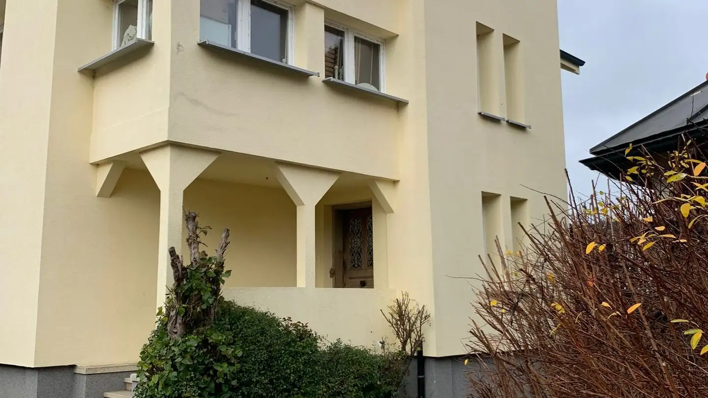 Place de parking extérieure à louer - Dorfstrasse 5, 4805 Brittnau