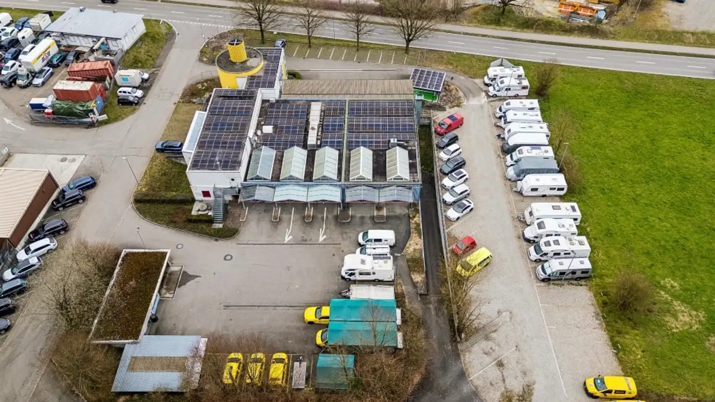 Commercial for rent - Gewerbeweg 1, 5242 Birr