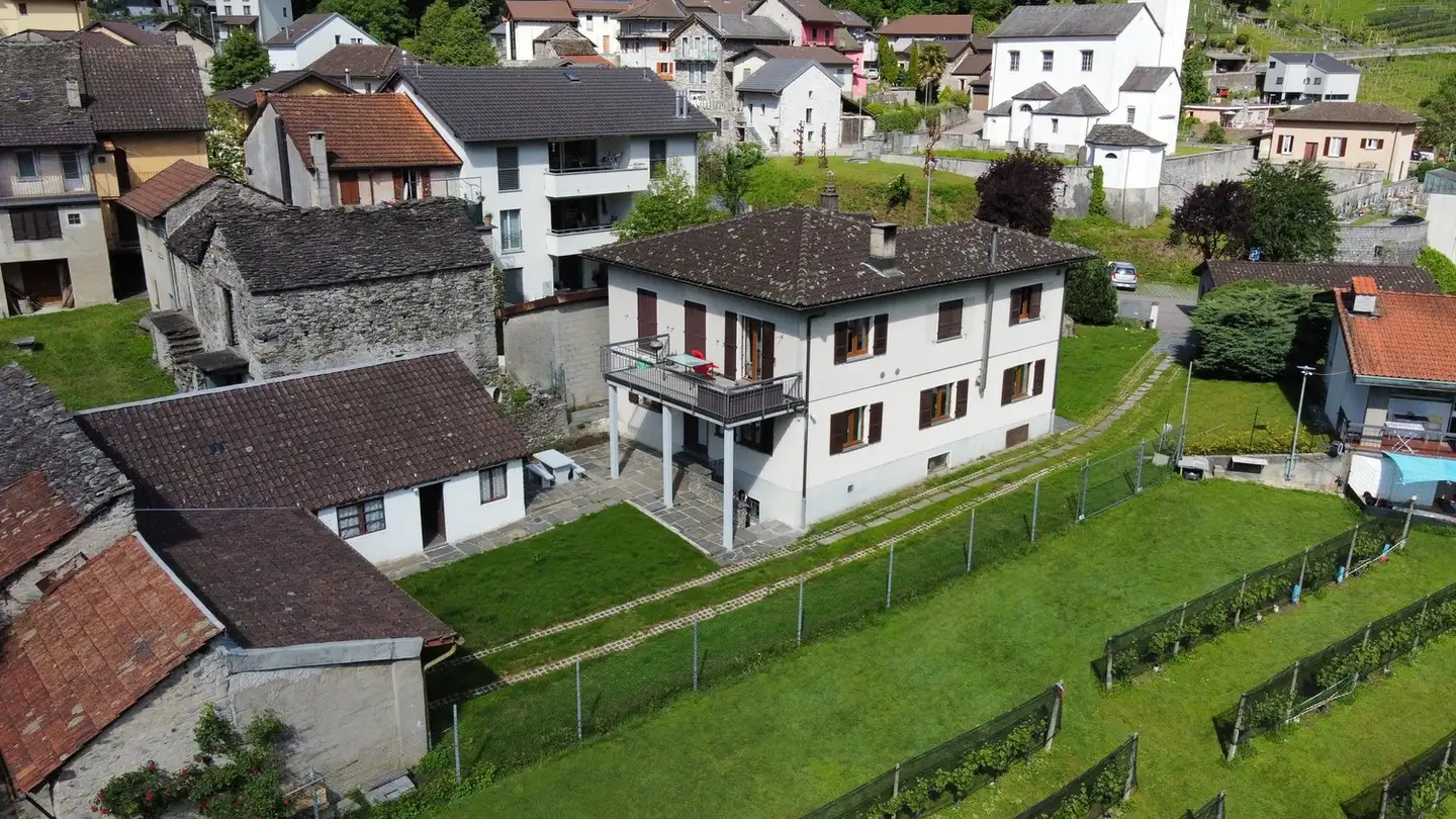 Casa bifamiliare in vendita - 6525 Gnosca - Photo 2