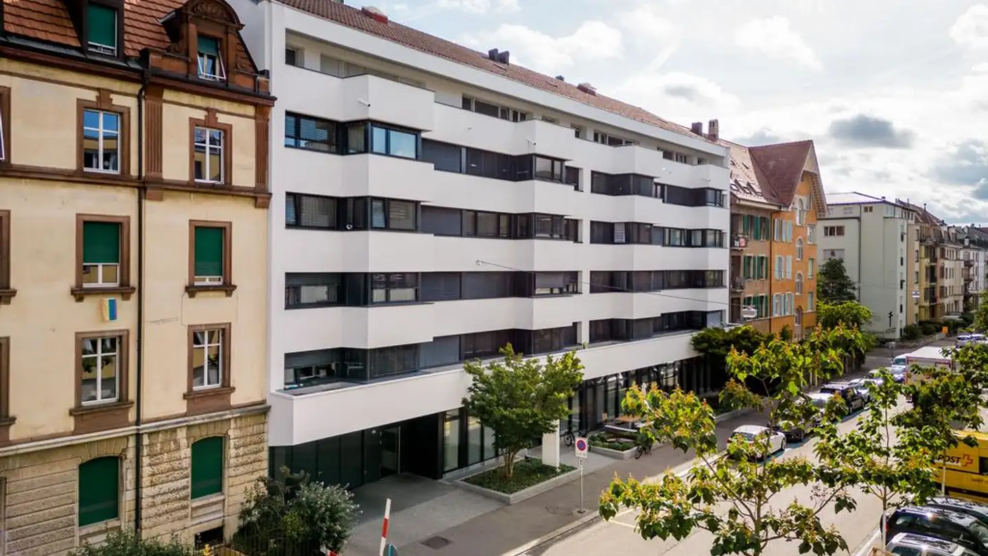 Place de parking souterraine à louer - Vogesenstrasse 132, 4056 Basel