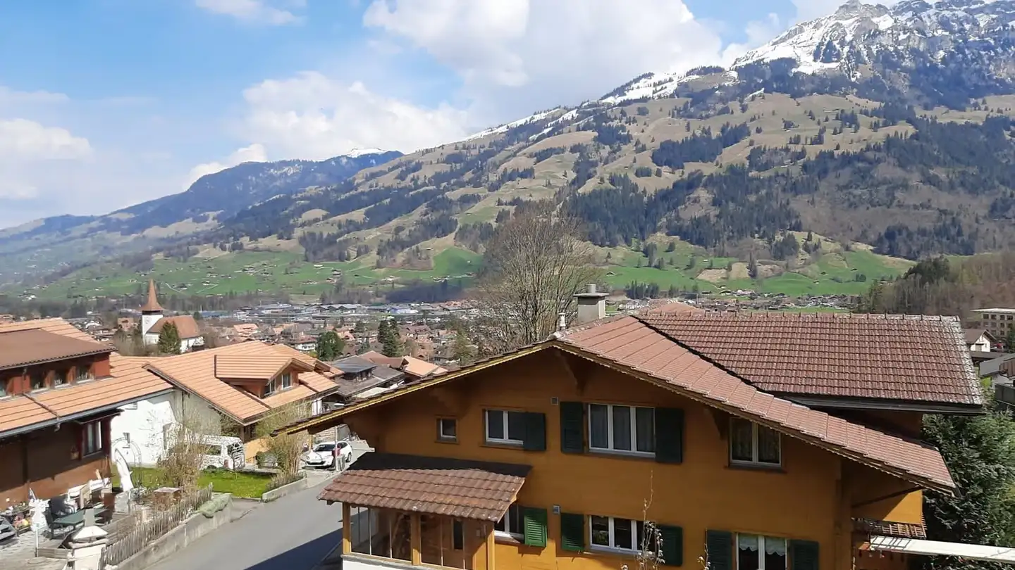 Dachgeschosswohnung mieten - Hirschimattestrasse 1, 3714 Frutigen