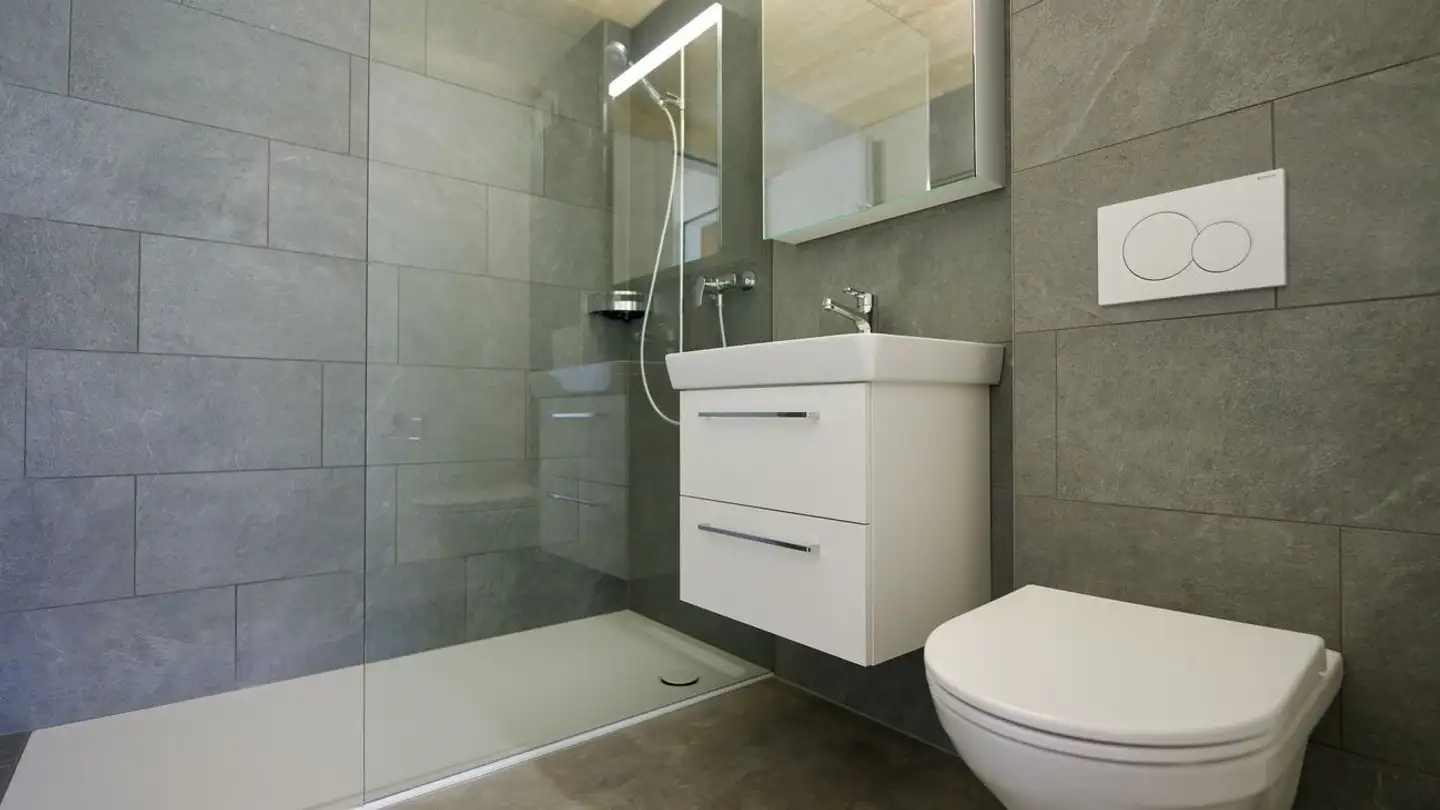 Appartement à louer - Via Gravas 25, 7166 Trun - Photo 4