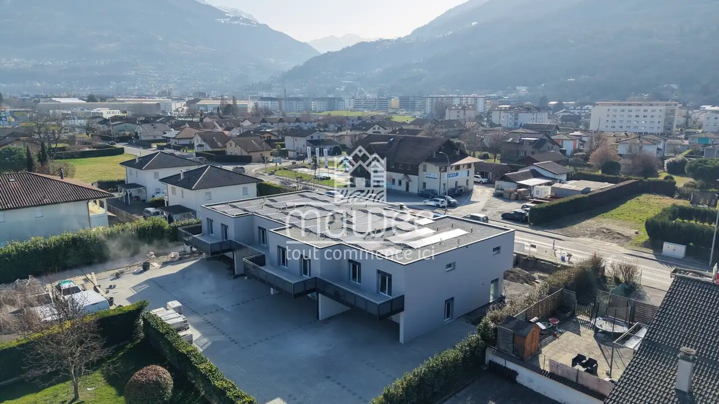 Row house for sale - 1868 Collombey - Photo 2