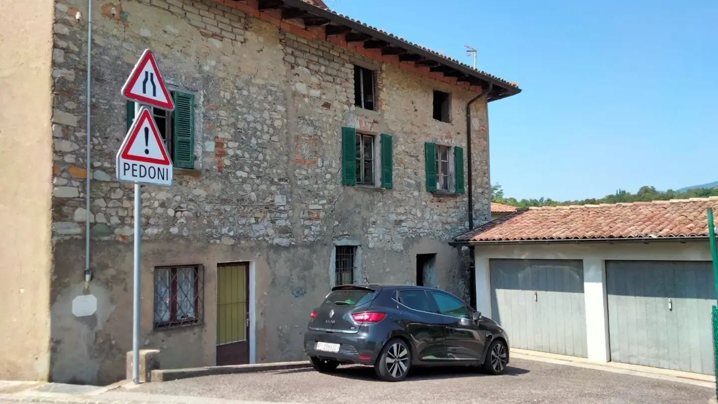 Casa singola in vendita - Via Francesco Chiesa, 6834 Morbio Inferiore - Photo 2