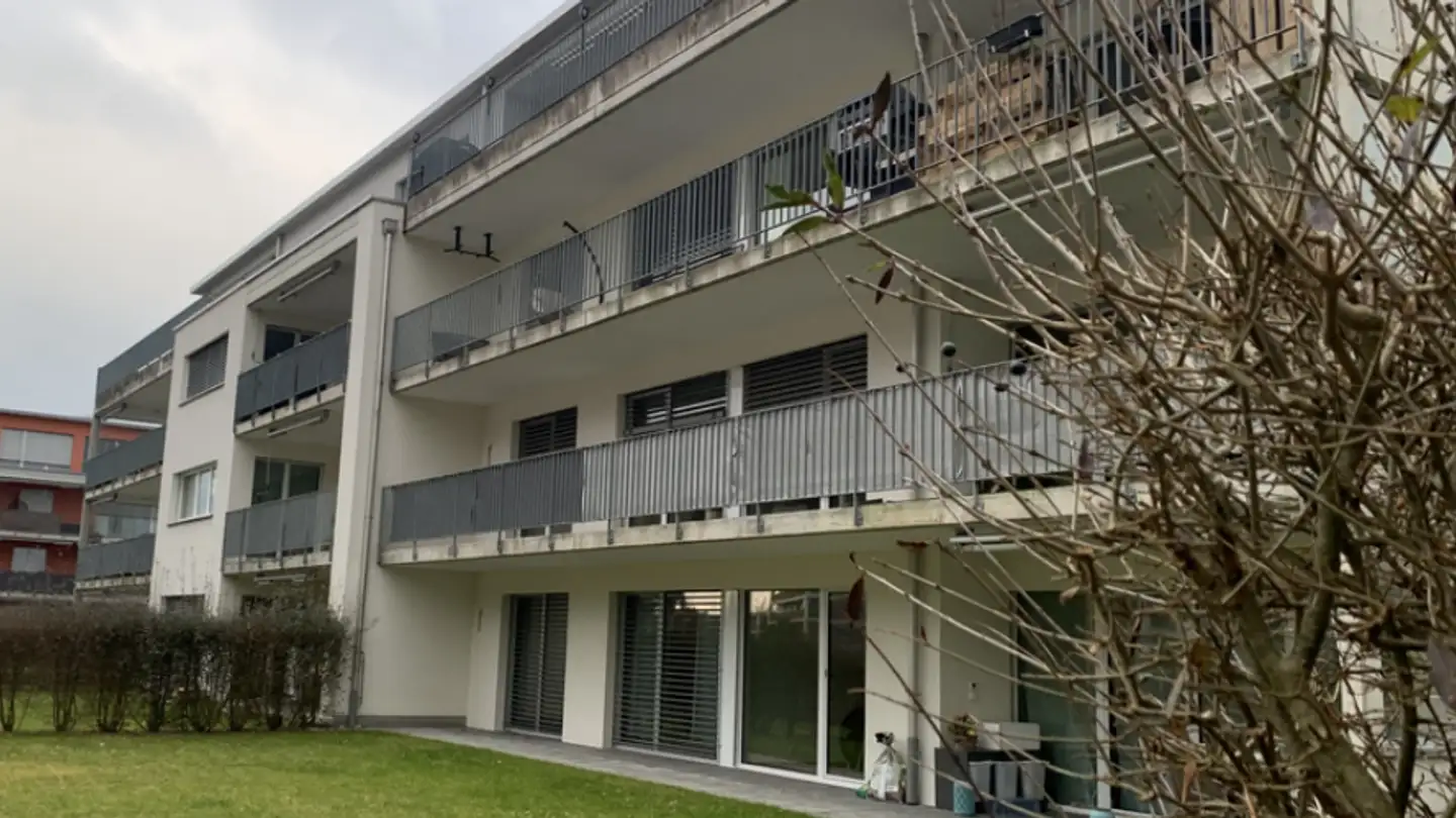 Garage individuel à louer - Obererlen 1c, 8752 Näfels