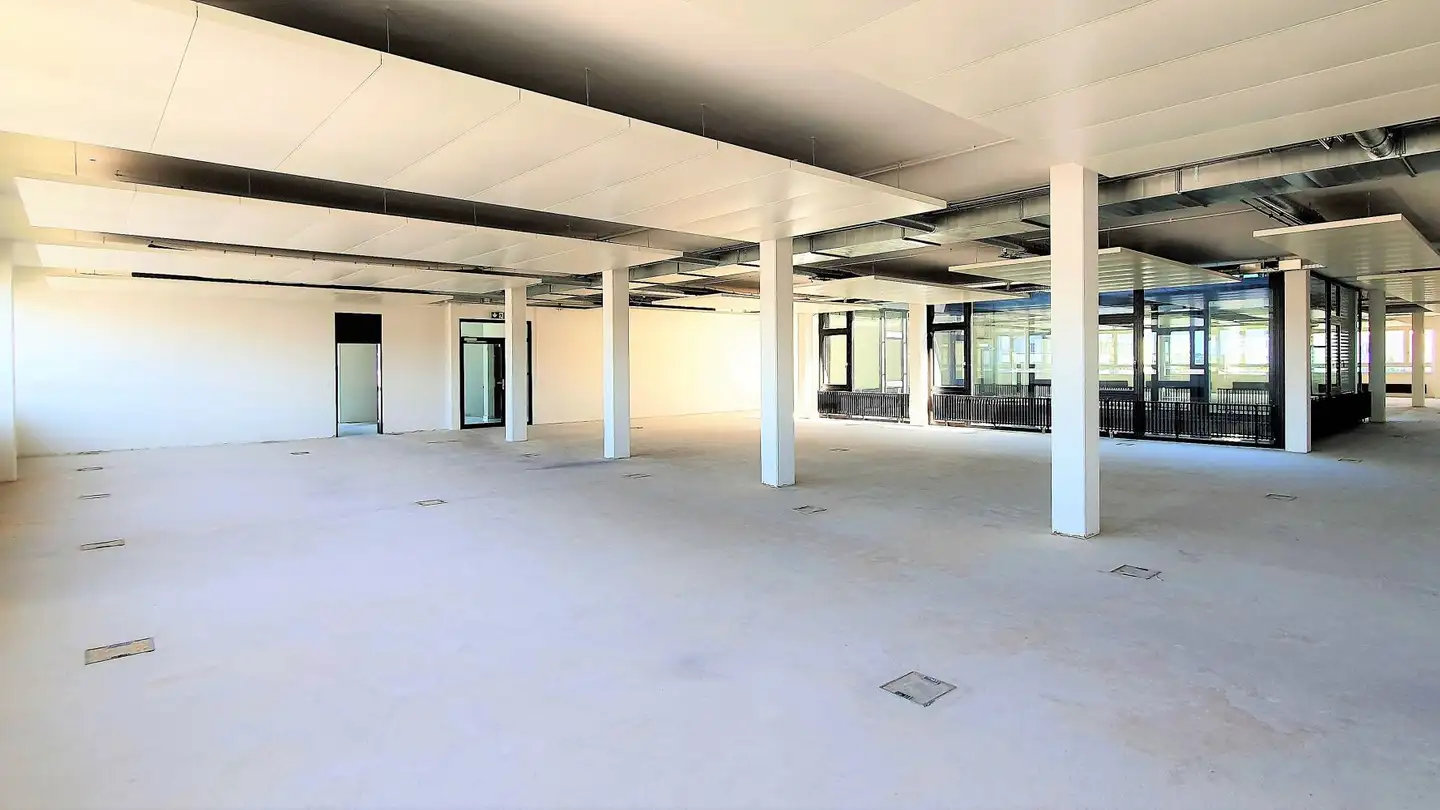 Geschäft mieten - Grabenstrasse 1, 8606 Nänikon