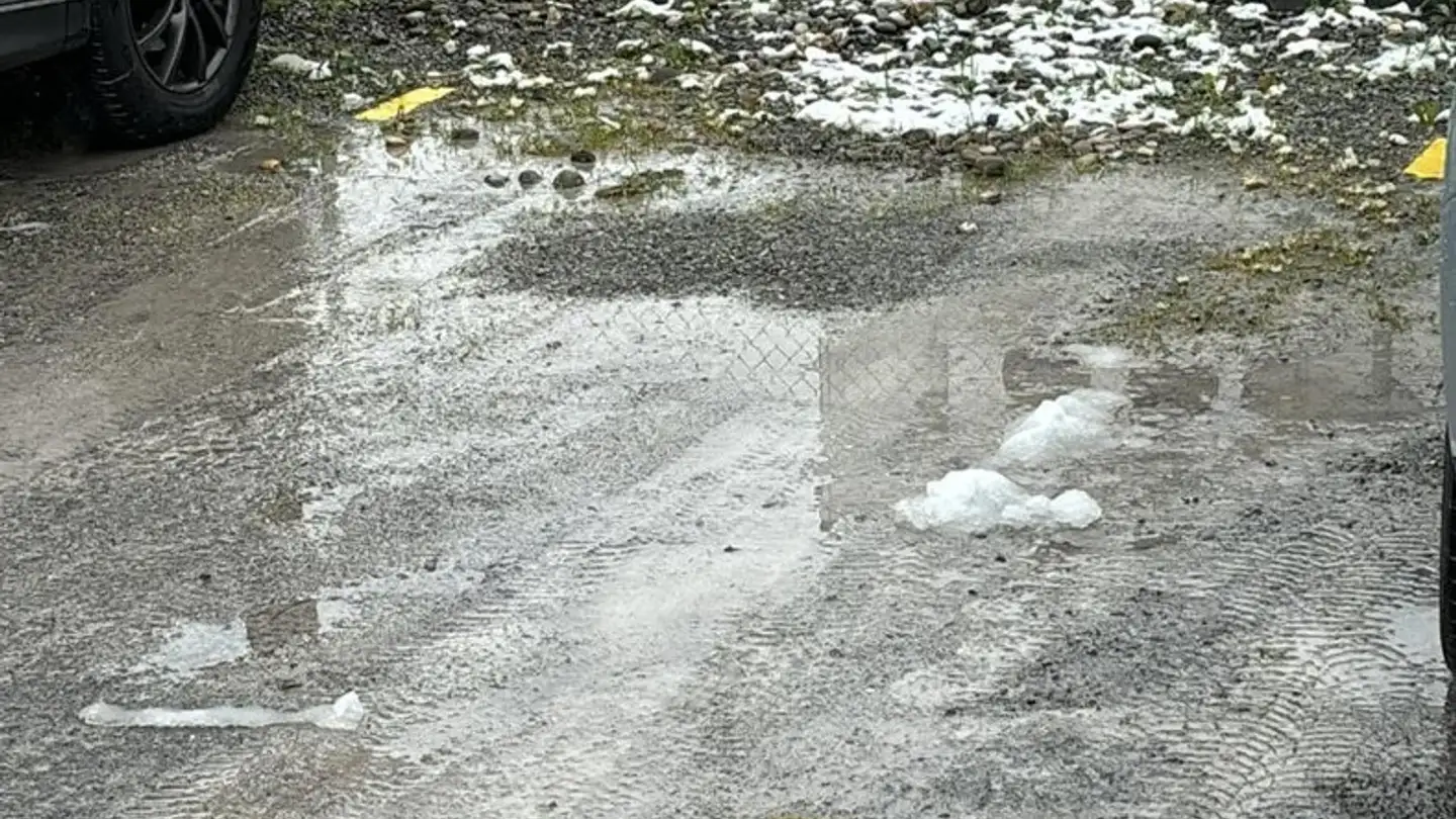 Parcheggio esterno in affitto - Kanalwiese, 8488 Turbenthal