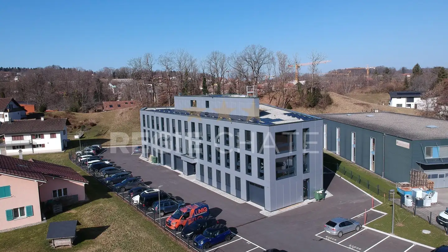 Factory for rent - Route De Pra De Plan, 1618 Châtel-St-Denis