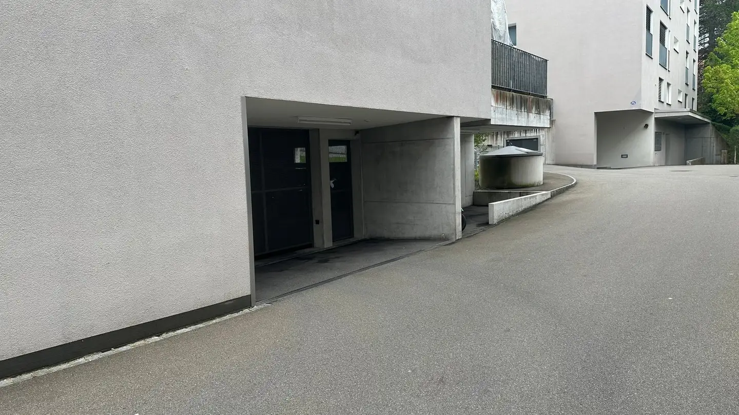 Underground parking space for rent - Straubenzellstrasse 20, 9014 St. Gallen - Photo 2