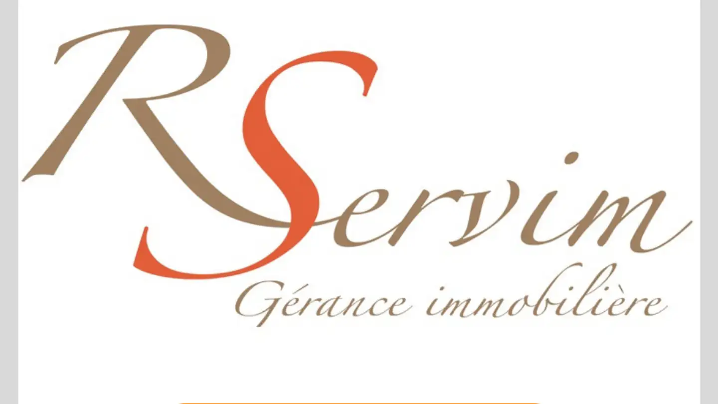 Place de parking extérieure à louer - Place De La Gare 5-7, 1610 Châtillens