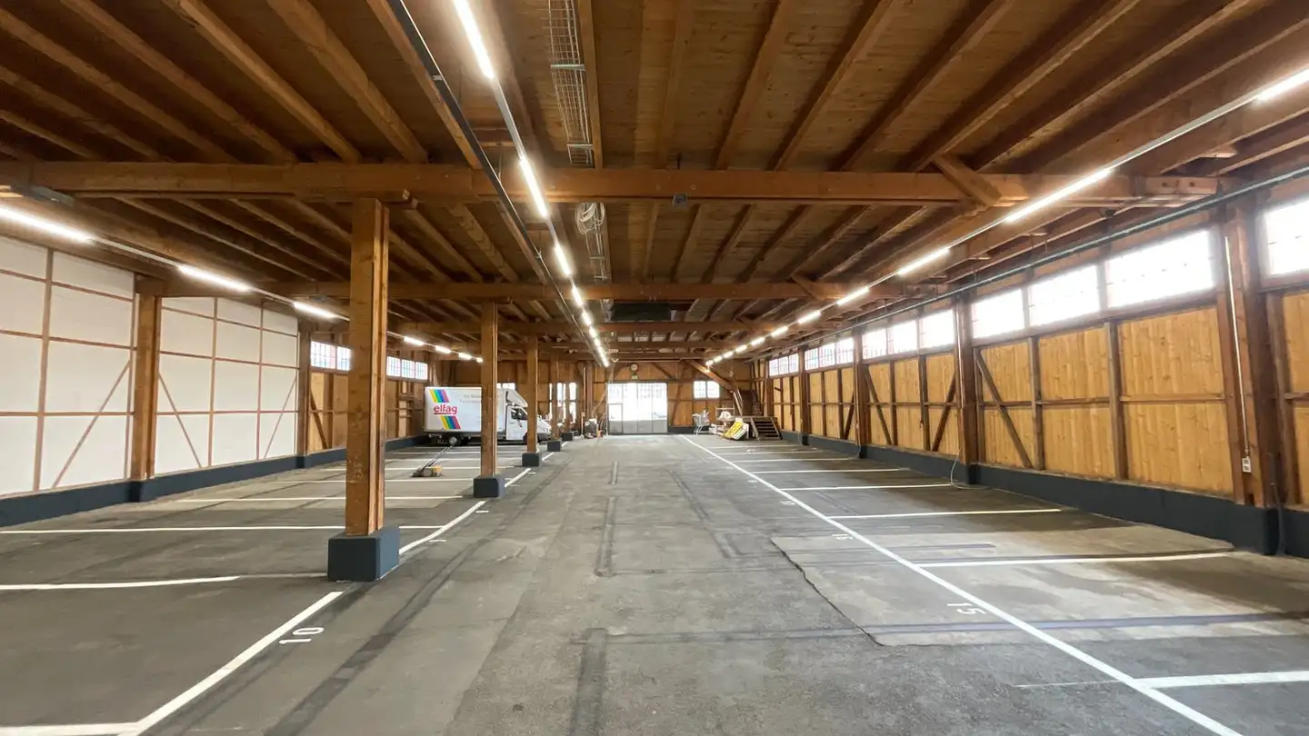 Tiefgaragenstellplatz mieten - Motorenstrasse 100, 8620 Wetzikon ZH