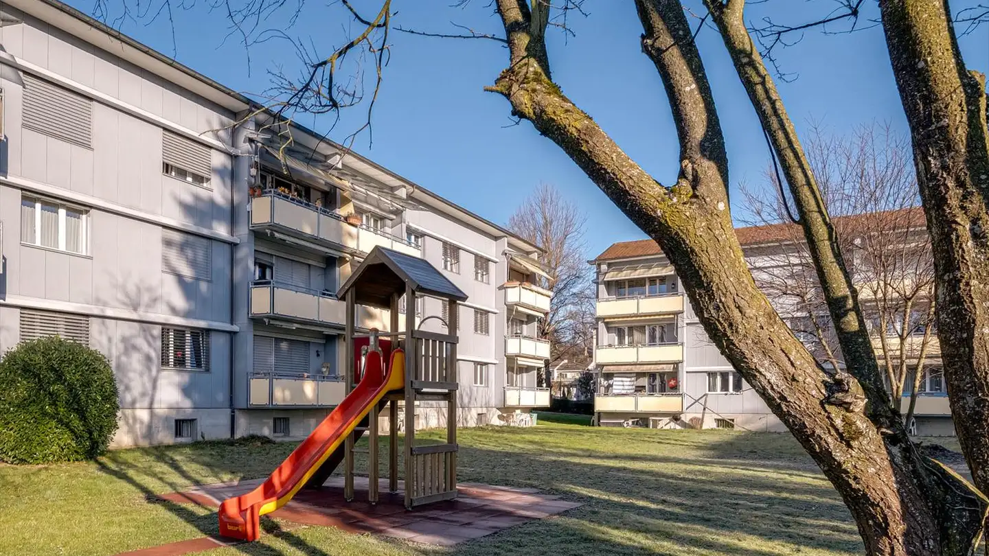 Outdoor parking space for rent - Lachenweg 32, 4153 Reinach BL