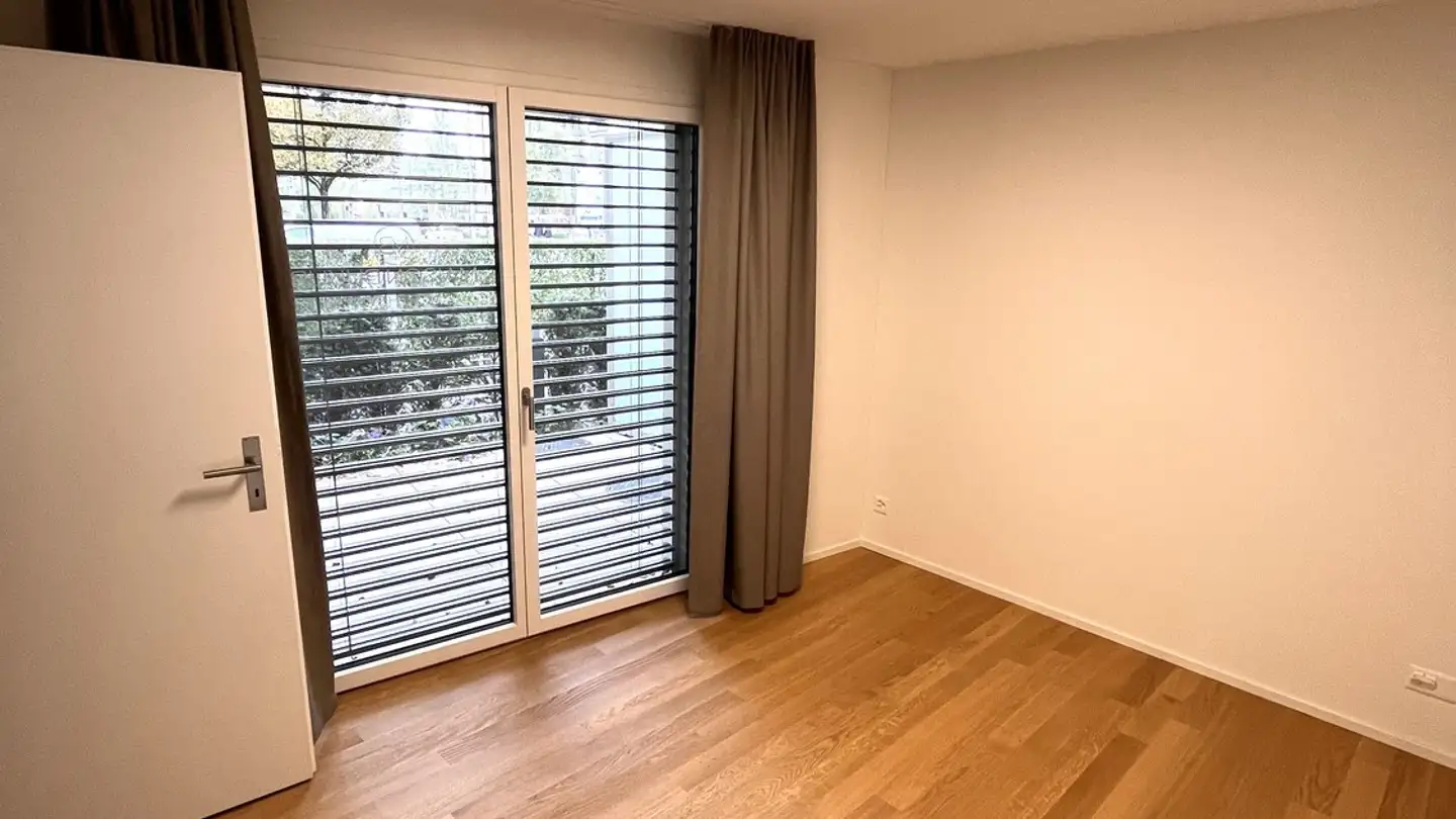 Gewerbe mieten - Wehntalerstrasse 571, 8046 Zürich