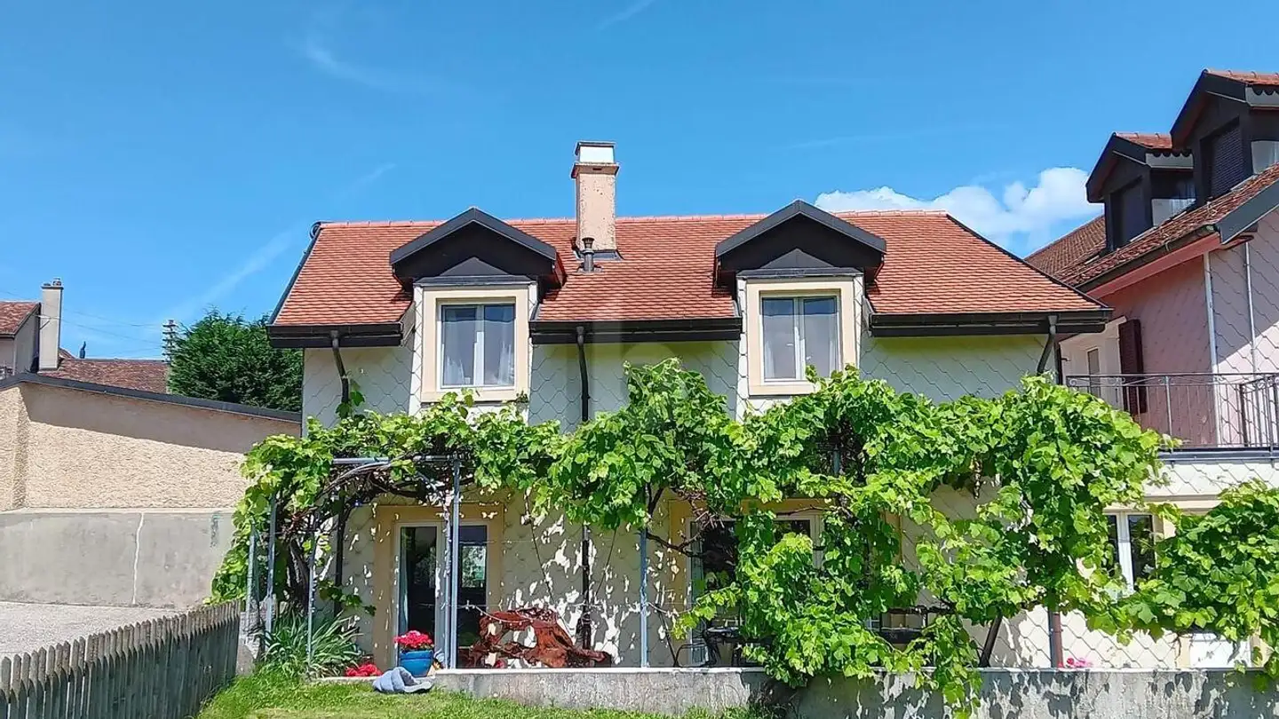 Row house for rent - 1176 St-Livres