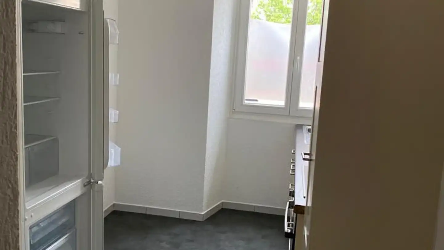 Wohnung mieten - Place du Seize-Mars 8, 2610 St-Imier - Foto 3