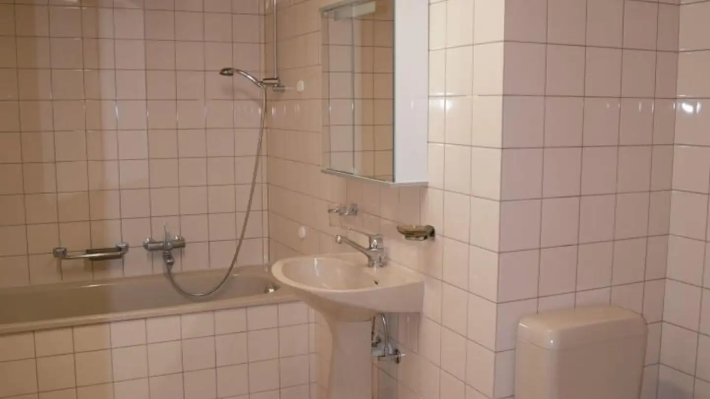 Appartamento in affitto - Rue des Envers 45, 2400 Le Locle - Foto 4