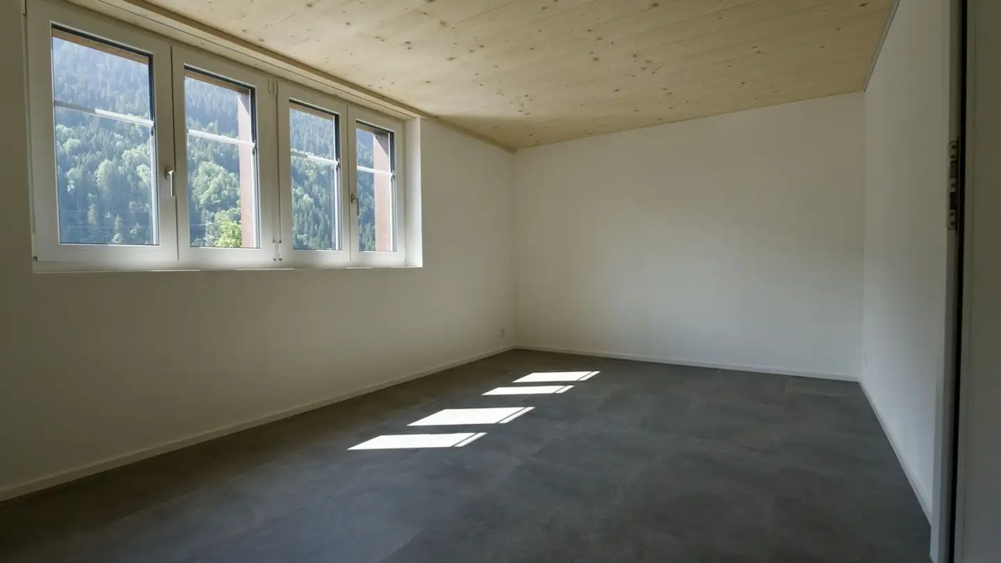 Appartement à louer - Via Gravas 25, 7166 Trun - Photo 4