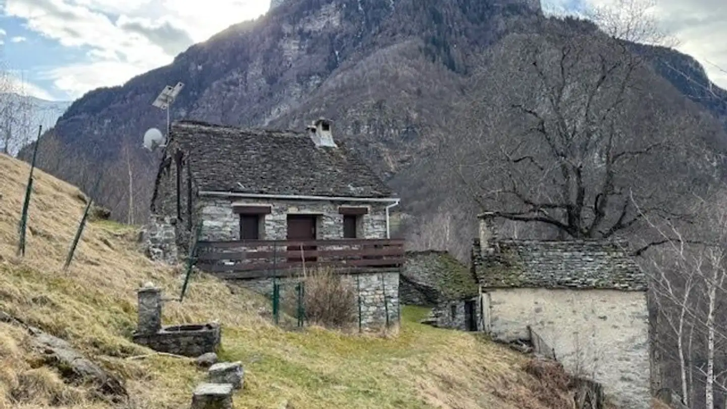 Single house for sale - 6744 Personico