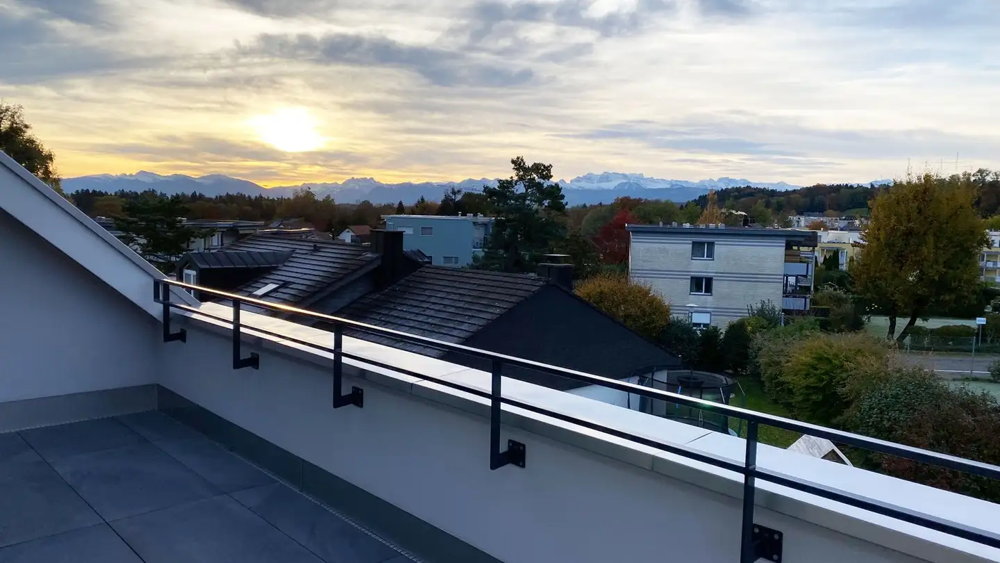 Attic flat for rent - Bachtelweg 29, 8132 Egg b. Zürich - Photo 2