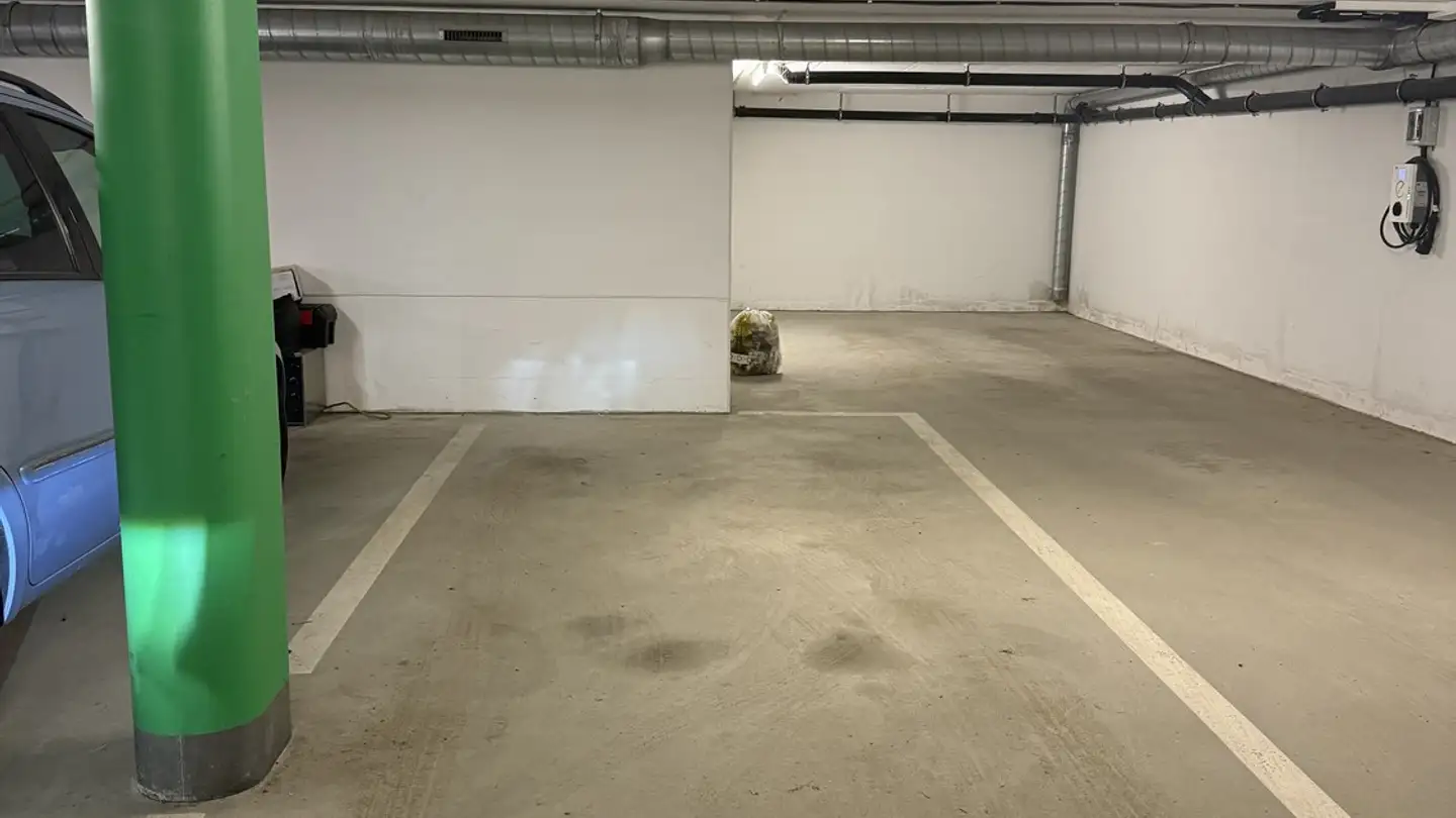 Garage individuel à louer - Neuwiesenstrasse 11B, 8610 Uster