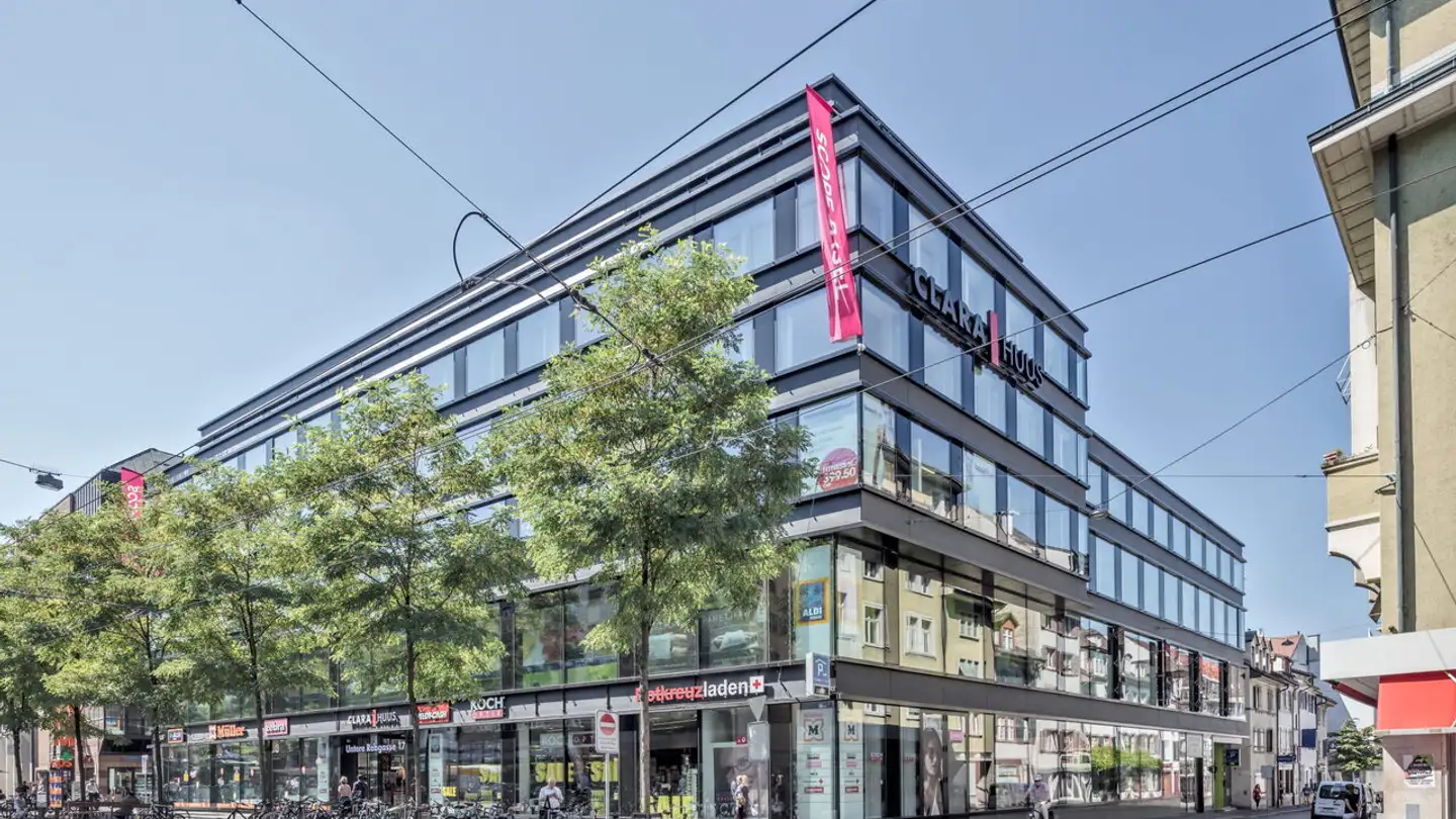 Überdachter Motorradparkplatz mieten - Untere Rebgasse 17, 4058 Basel