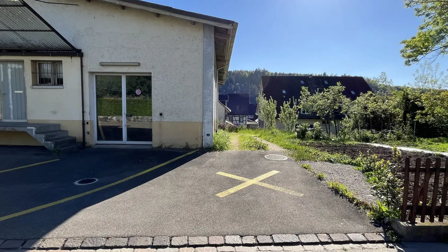 Spazio di archiviazione in affitto - Friedhofstrasse 10, 8192 Glattfelden - Photo 2