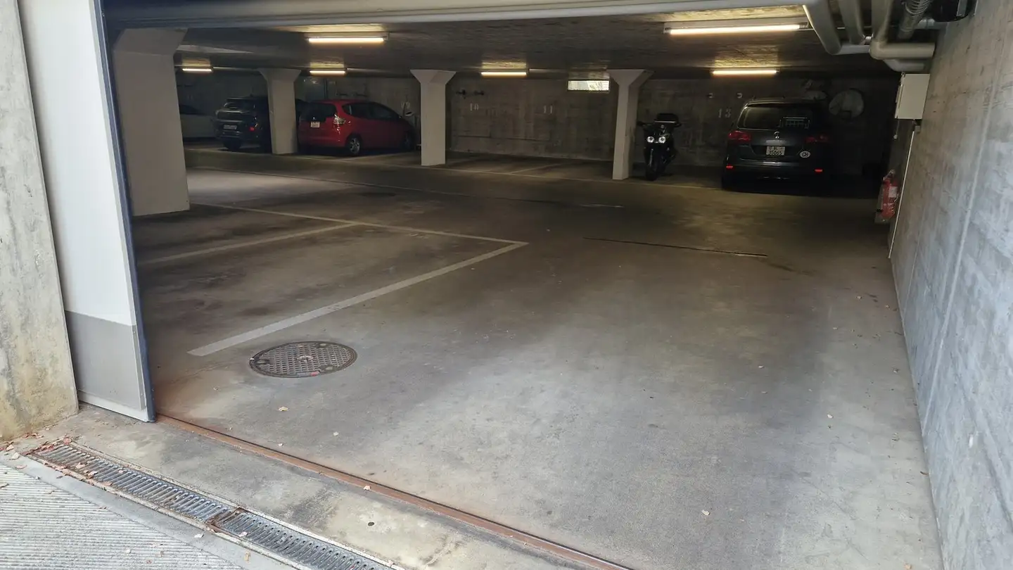 Garage singolo in affitto - Schliefweg 16, 4106 Therwil