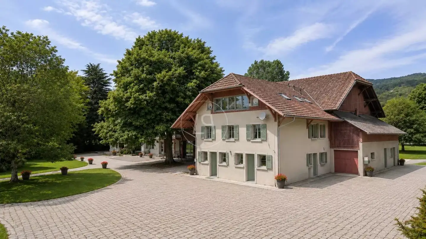 Single house for sale - 1271 Givrins