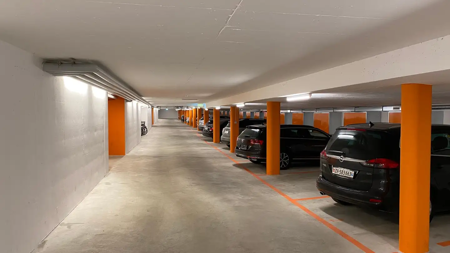 Tiefgaragenstellplatz mieten - Gorwiden 26, 8057 Zürich - Foto 3