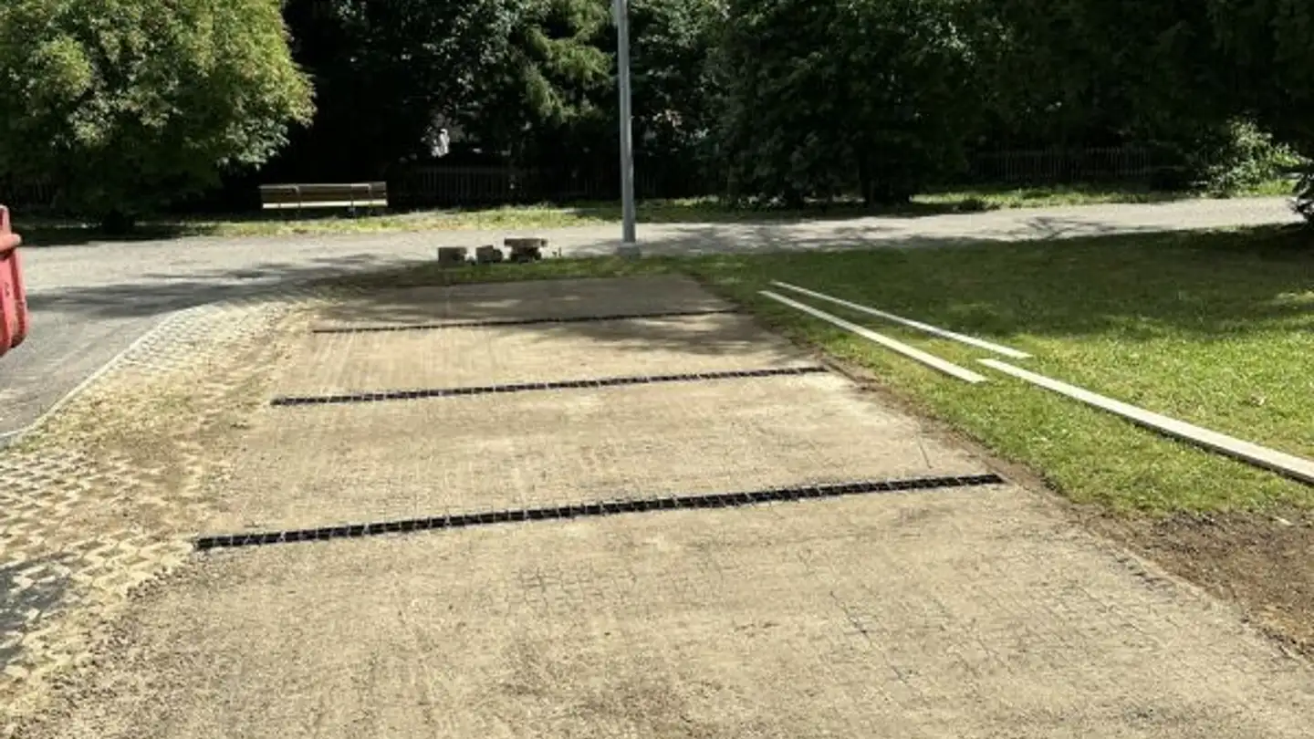 Parcheggio interno in affitto - Garnbuchiweg 38, 2540 Grenchen - Foto 3