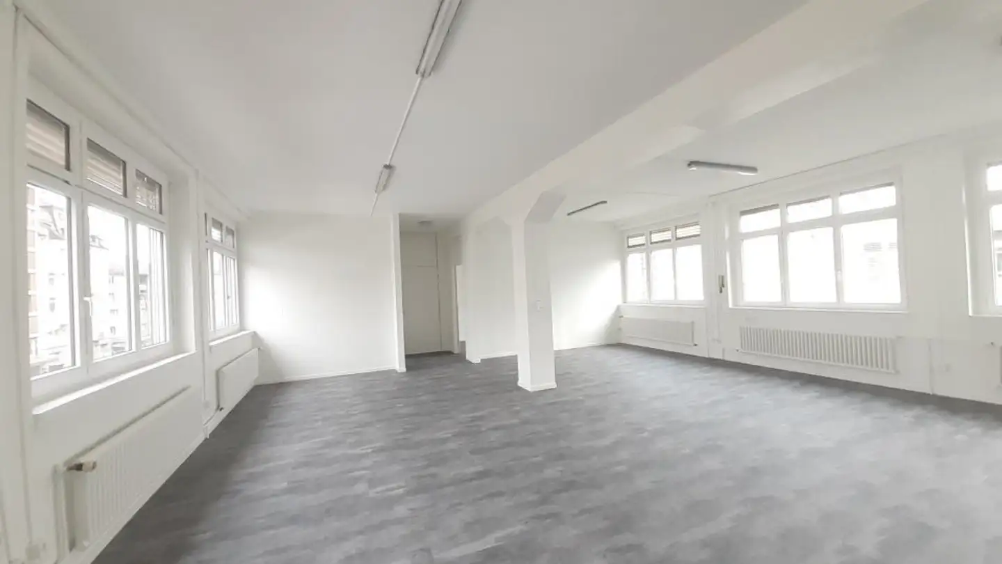 Storage space for rent - Avenue Léopold-Robert 105, 2300 La Chaux-de-Fonds