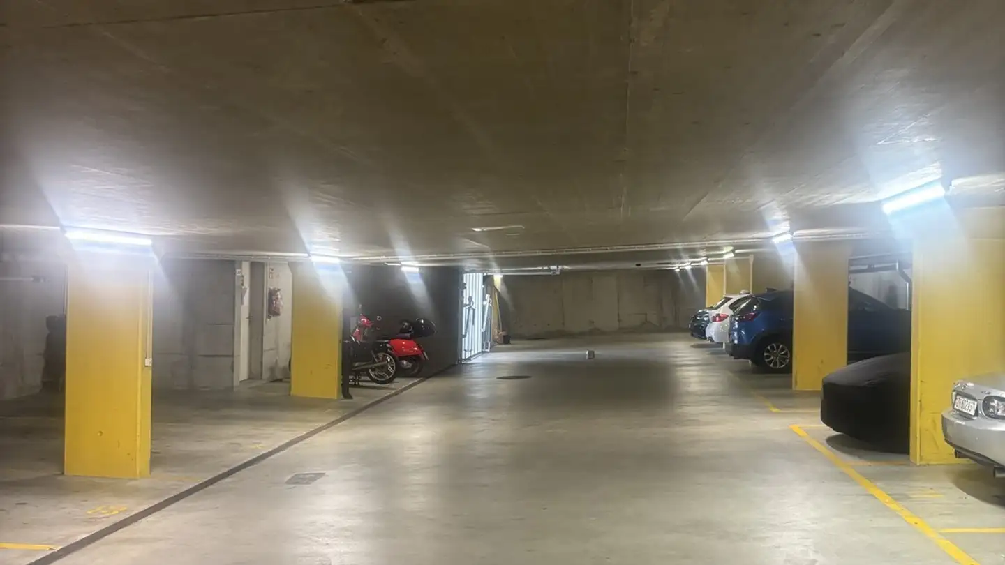 Garage individuel à louer - Sunneraistrasse 10, 8634 Hombrechtikon