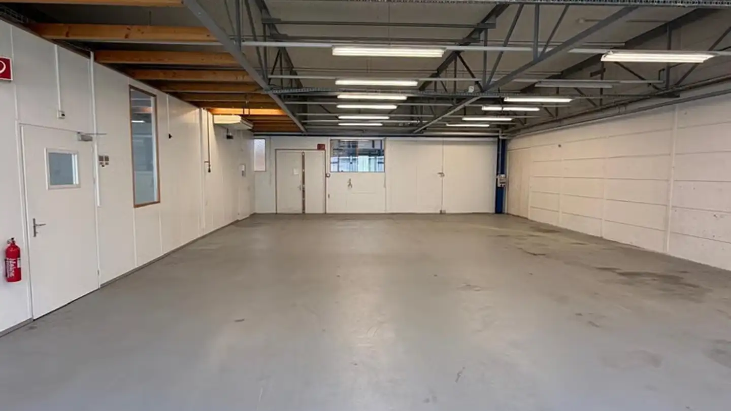 Commercial à louer - Schützenweg 16, 4542 Luterbach