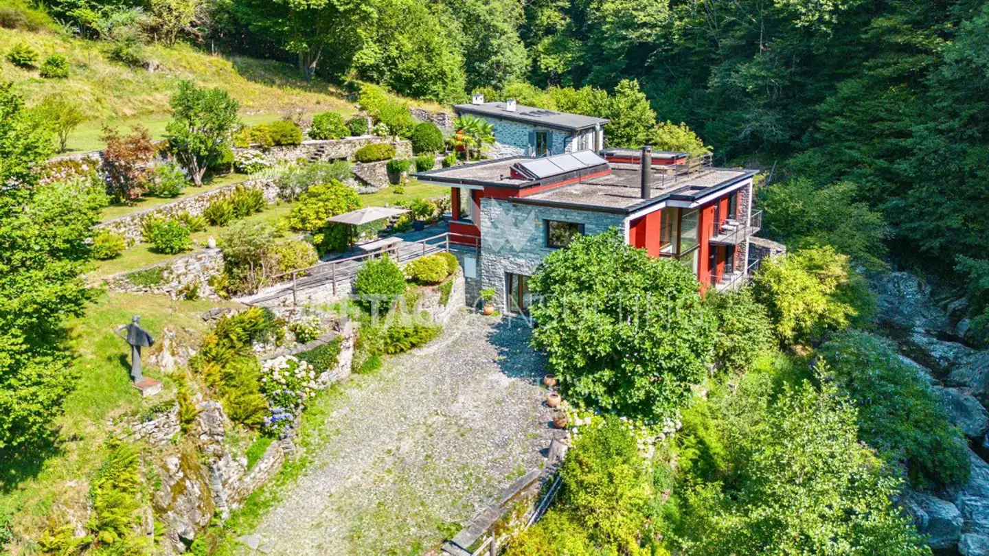 Villa in vendita - 6661 Loco - Photo 2