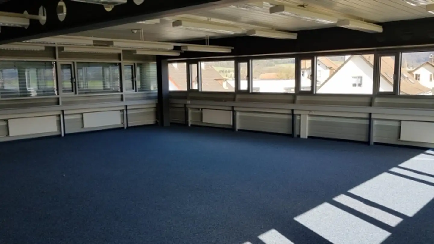 Espace de stockage à louer - Route De Courroux 6, 2800 Delémont