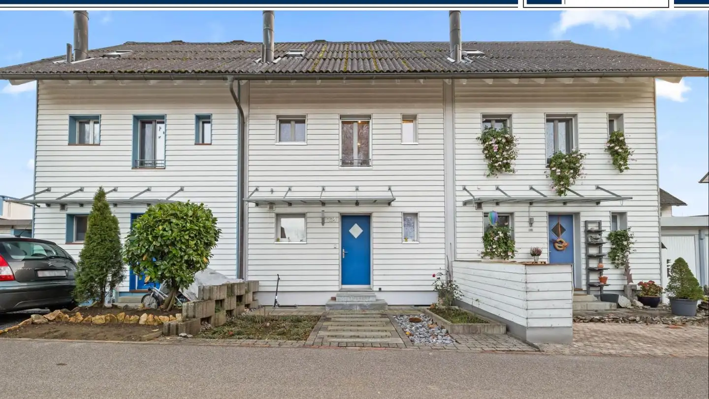 Row house for sale - 4497 Rünenberg