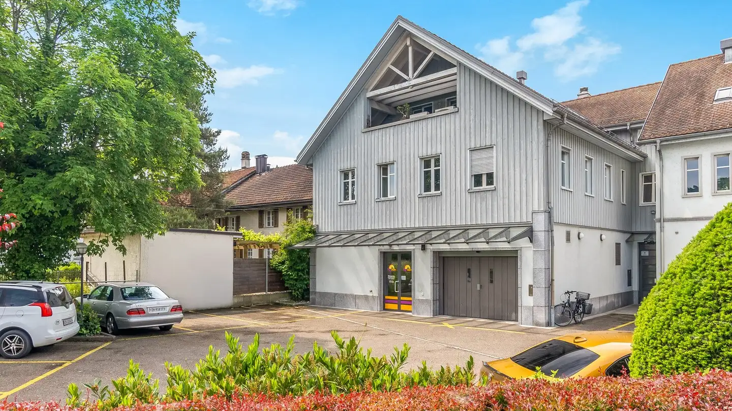 Commercial for rent - Oberfeldstrasse 158, 8408 Winterthur