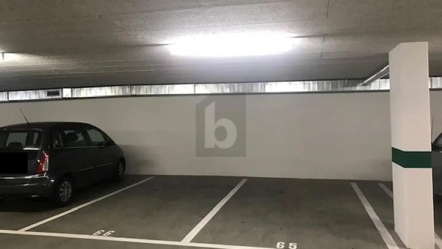 Place de parking extérieure à louer - 8596 Scherzingen