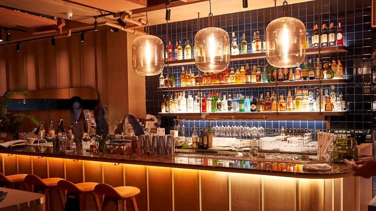 Bar à louer - 1227 Les Acacias