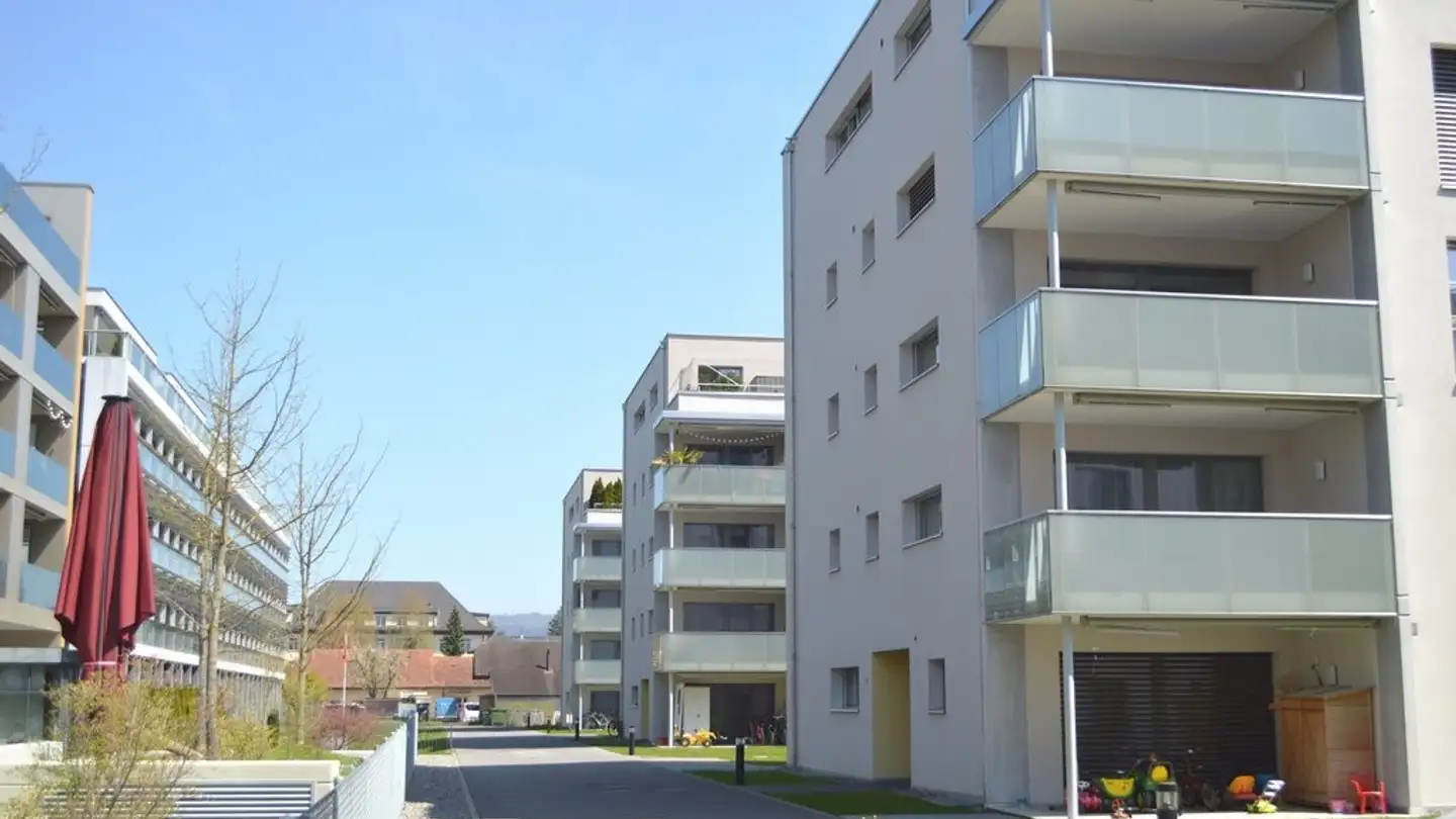 Place de parking intérieure pour moto à louer - Centralstrasse 31a, 6210 Sursee