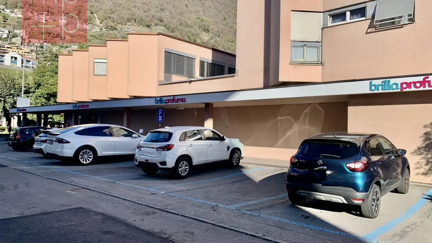 Spazio ufficio in vendita - Via Al Giardino, 6598 Tenero - Photo 4