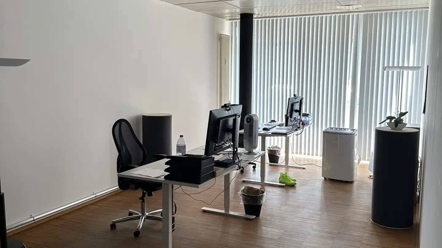 Spazio ufficio in affitto - Schulstrasse 167, 8105 Regensdorf